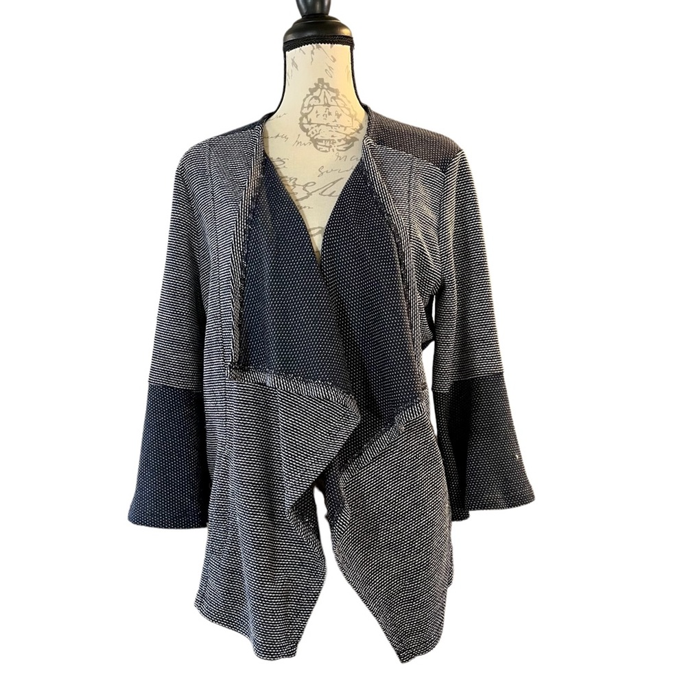 Light-weight 3/4 Sleeve Cardigan - L